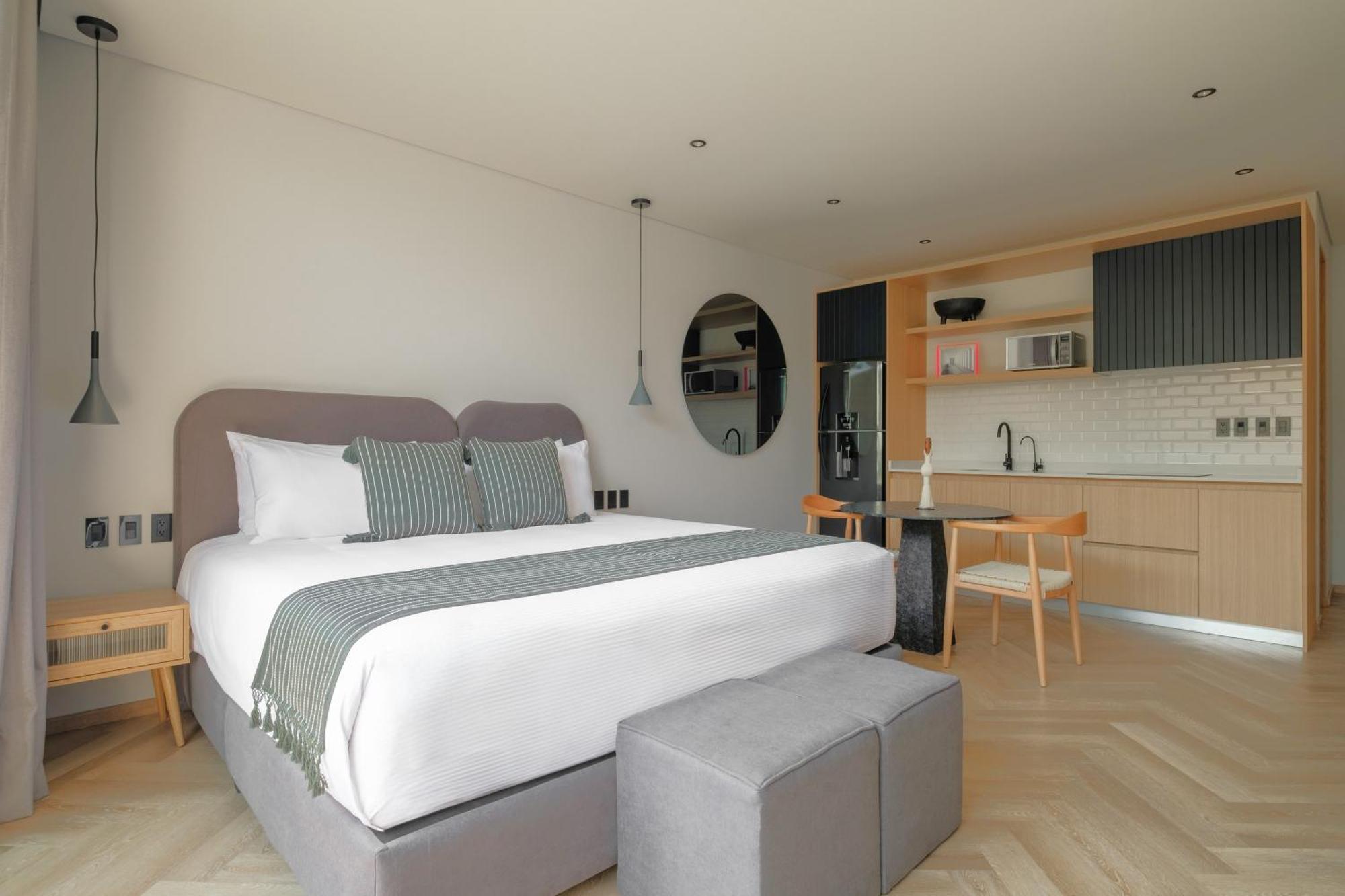 Casa Cibeles By Lumina Hotel Mexico City Room photo